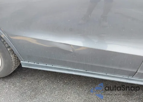 2018 Honda Odyssey Lx z USA, uszkodzony, nr VIN 5FNRL6H21JB034782